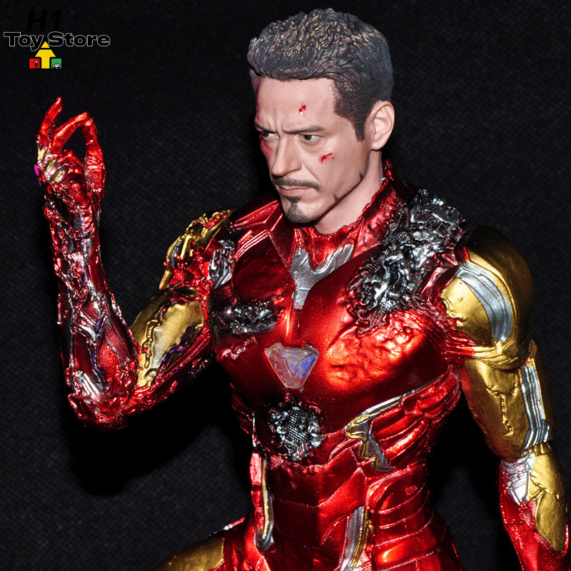 Statua Iron Man MK85 Danneggia - Model Kit Final Fantasy recensione e prezzo
